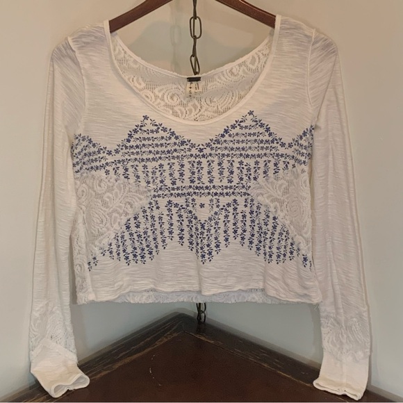 We The Free Tops - Free People We The Free Floral and Lace Top